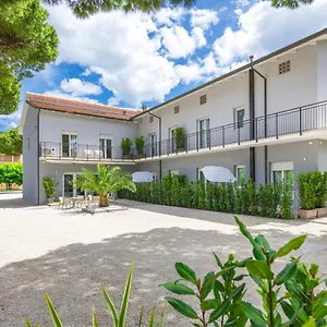 https://residence-ondamare.emilia-romagnahotels.net