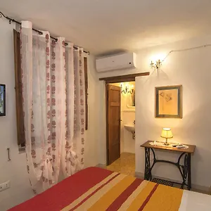 https://bb-due-borghi-3.it-tuscanyhotel.com
